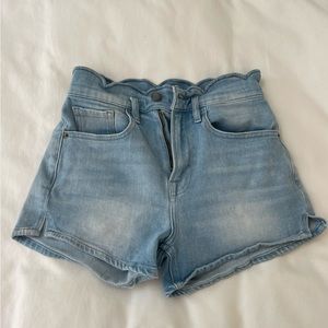 NWOT Frame Denim Shorts with Scalloped Hem, 24